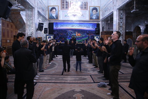 تصاویر/ عزاداری شب سوم در حرم مطهر سیدعلاالدین حسین(ع)