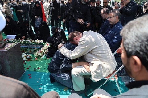 تصاویر / تشییع باشکوه پیکر مطهر شهید شادمانی در همدان