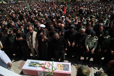 تصاویر / تشییع باشکوه پیکر مطهر شهید شادمانی در همدان