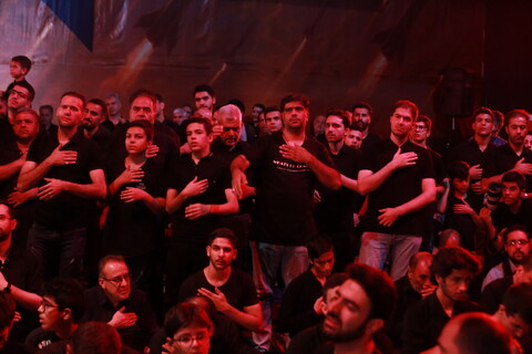 تصاویر / / مراسم عزاداری دهه اول محرم در هیئت انصارالحسین(ع) اصفهان