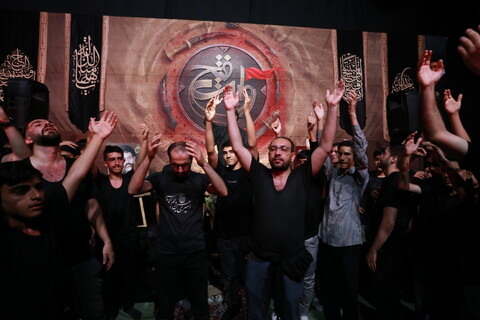 تصاویر / / مراسم عزاداری دهه اول محرم در هیئت انصارالحسین(ع) اصفهان