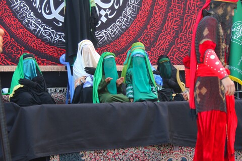 تصاویر/ اجرای تعزیه در صحن امامزادگان شهر جوپار