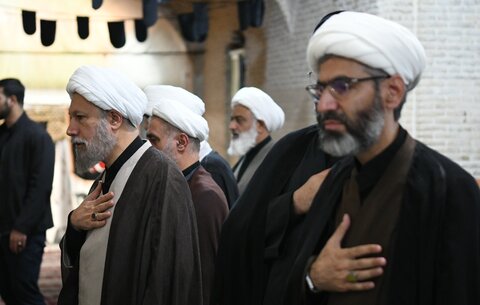 تصاویر| مراسم سوگواری و عزاداری سومین روز محرم به میزبانی نماینده ولی فقیه در فارس در مسجد شهدای شیراز