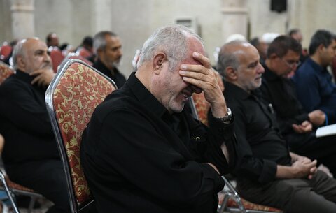 تصاویر| مراسم سوگواری و عزاداری سومین روز محرم به میزبانی نماینده ولی فقیه در فارس در مسجد شهدای شیراز