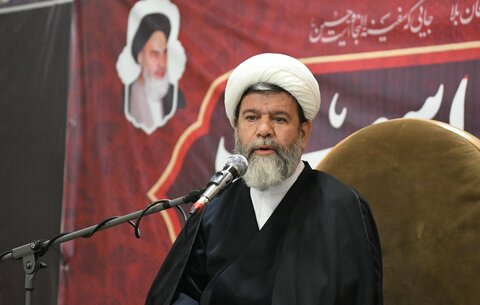 تصاویر| مراسم سوگواری و عزاداری سومین روز محرم به میزبانی نماینده ولی فقیه در فارس در مسجد شهدای شیراز