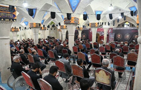 تصاویر| مراسم سوگواری و عزاداری سومین روز محرم به میزبانی نماینده ولی فقیه در فارس در مسجد شهدای شیراز