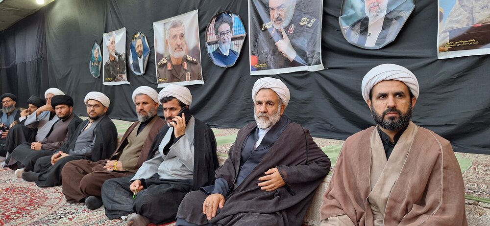 فیلم| تجدید بیعت با شهدا در مدرسه علمیه علی‌بن‌موسی‌الرضا (ع) یاسوج