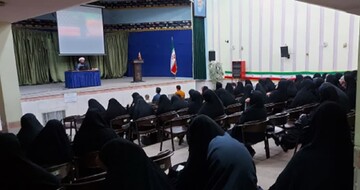 آینده ایران اسلامی در گرو وحدت، اطاعت از ولایت و استقامت در مسیر الهی است