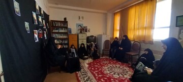 شهدا روحیه ایثار و مقاومت را در جامعه تزریق می‌کنند