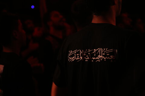 تصاویر| مراسم عزاداری شب چهارم محرم پیروان حضرت علی اکبر(ع) در مسجد الرسول(ص) شیراز