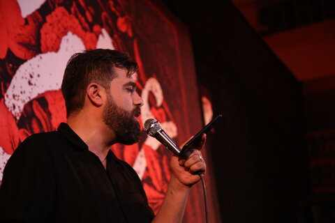 تصاویر| مراسم عزاداری شب چهارم محرم پیروان حضرت علی اکبر(ع) در مسجد الرسول(ص) شیراز