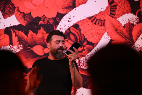 تصاویر| مراسم عزاداری شب چهارم محرم پیروان حضرت علی اکبر(ع) در مسجد الرسول(ص) شیراز