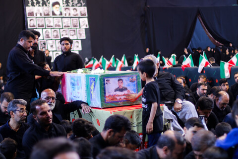 تصاویر| وداع با پیکر شهدای اقتدار ملی در کهف شهدای بیرجند