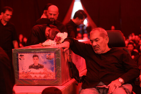 تصاویر| وداع با پیکر شهدای اقتدار ملی در کهف شهدای بیرجند