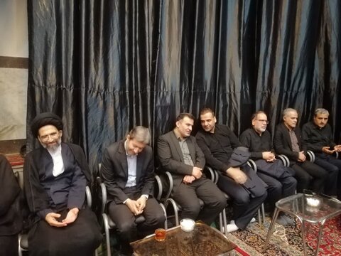 تصاویر/ حضور نماینده ولی فقیه درکاشان و استاندار اصفهان درآیین عزاداری امام حسین (ع) کاشان