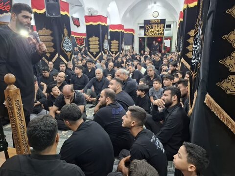 تصاویر/ حضور نماینده ولی فقیه درکاشان و استاندار اصفهان درآیین عزاداری امام حسین (ع) کاشان