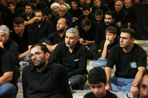 تصاویر / عزاداری دهه اول محرم در هیئت یادگاران امام(ره) اصفهان