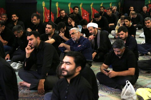 تصاویر / عزاداری دهه اول محرم در هیئت یادگاران امام(ره) اصفهان