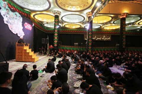 تصاویر / عزاداری دهه اول محرم در هیئت یادگاران امام(ره) اصفهان