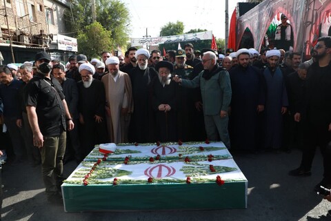 تصاویر/تشییع پیکر مطهر شهید سپهبد غلامعلی رشید در دزفول