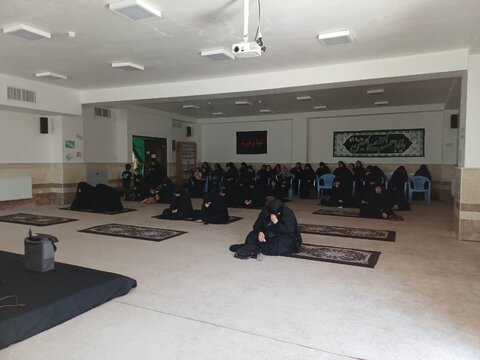 تصاویر/ مراسم عزاداری محرم الحرام در مدرسه علمیه زینب کبری (س) ارومیه