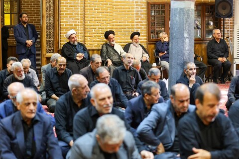 تصاویر | حضور نماینده ولی فقیه در استان آذربایجان شرقی در هیئات حسینی تبریز