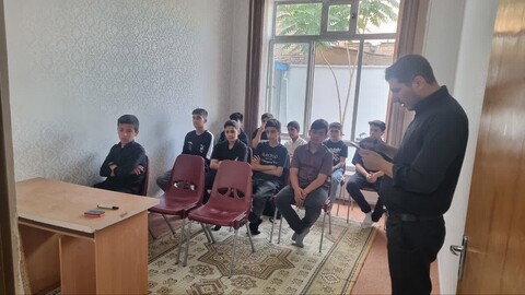 تصاویر/ شروع کلاس های مهارتی طرح تابستانی فصل رویش۴ در حوزه علمیه مرند