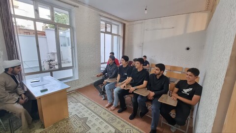 تصاویر/ شروع کلاس های مهارتی طرح تابستانی فصل رویش۴ در حوزه علمیه مرند