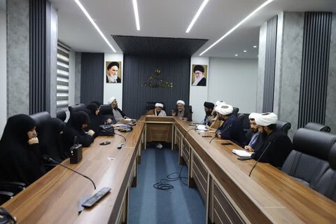 تصاویر/ جلسه مدیران حوزوی حوزه علمیه کردستان با گروه تبلیغی عمار یاسر کامیاران