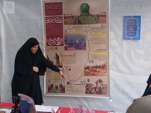 تصاویر/تبلیغ حوزه علمیه خواهران در پیاده راه امیرکبیر اراک