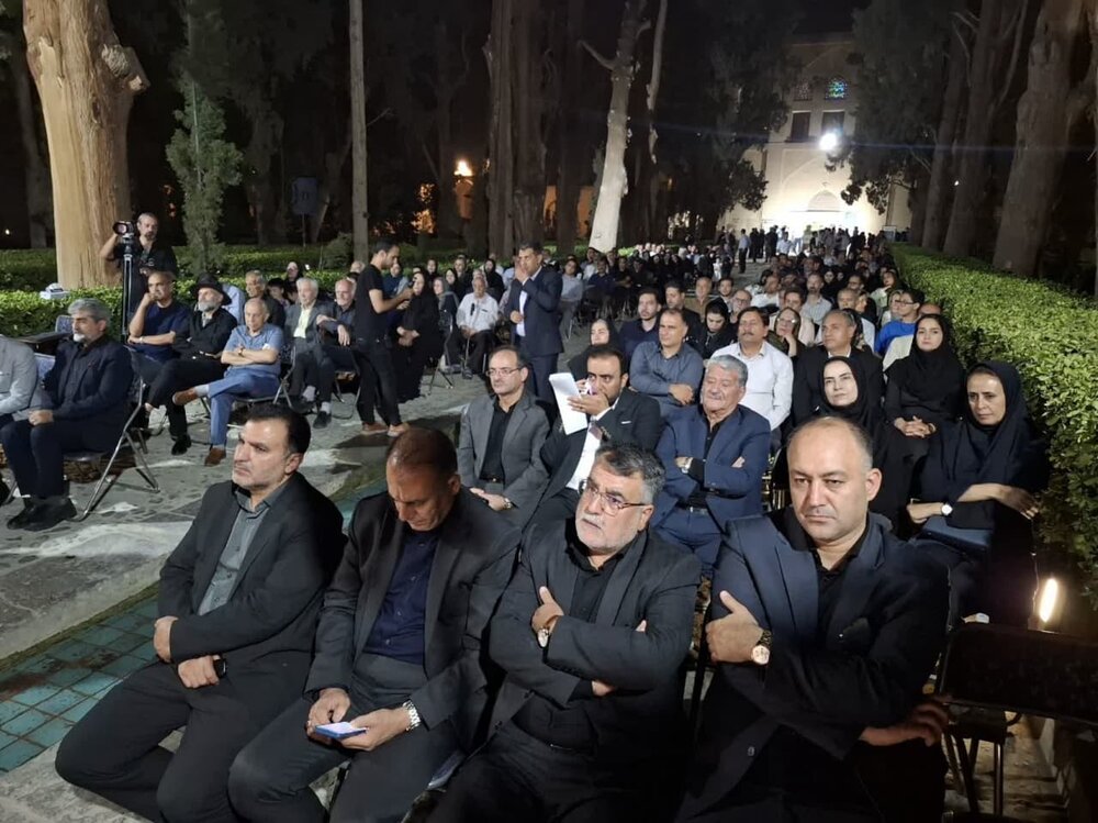 انتقاد شدید استاندار اصفهان از سکوت مدیرکل یونسکو در تجاوز رژیم صهیونی به حریم کاشان و اصفهان