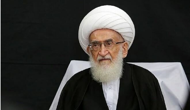 فتوى تاريخية.. آية الله العظمى نوري الهمداني: من يتعرض للإمام الخامنئي يصبح محارباً للدين