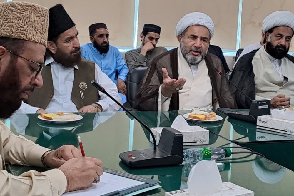 عزاداروں کے لئے آسانیاں پیدا کریں اور شرپسندوں پر کڑی نظر رکھیں / تمام مسالک اور  ان کے مقدسات کا احترام یقینی بنایا جائے