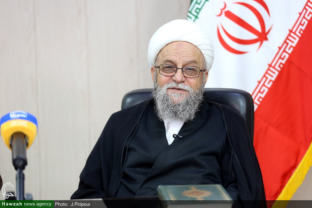 بررسی ابعاد فقهی و قرآنی حکم محارب در فتوای مراجع معظم تقلید / به محارب نباید ترحم کرد