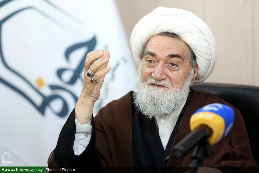 بررسی ابعاد فقهی و قرآنی حکم محارب در فتوای مراجع معظم تقلید / به محارب نباید ترحم کرد