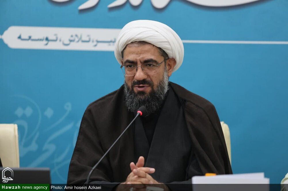دعوای دشمن بر سر اسلام ناب محمدی است