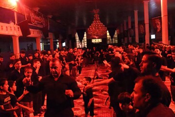 فیلم| مراسم سوگواری محرم در هیئت عاشقان امام زمان(عج) ارومیه