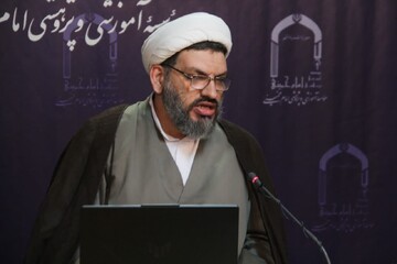 عاشورا روح غیرت را در کالبد جامعه اسلامی می‌دمد