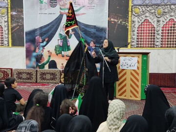 تصاویر/ گردهمایی کودکان عاشورایی در شهر سریش آباد