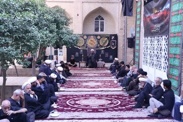 تصاویر/ برگزاری مراسم عزاداری اباعبدالله الحسین علیه السلام در روز پنجم محرم در مدرسه علمیه شفیعیه