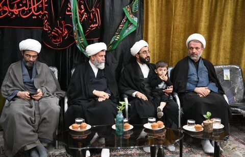 تصاویر| حضور سرپرست دفتر سیاسی اجتماعی حوزه های علمیه کشور در مرکز دارالحفظ آل یاسین شیراز