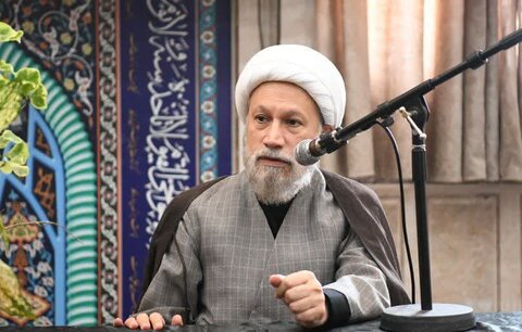 تصاویر| حضور سرپرست دفتر سیاسی اجتماعی حوزه های علمیه کشور در مرکز دارالحفظ آل یاسین شیراز