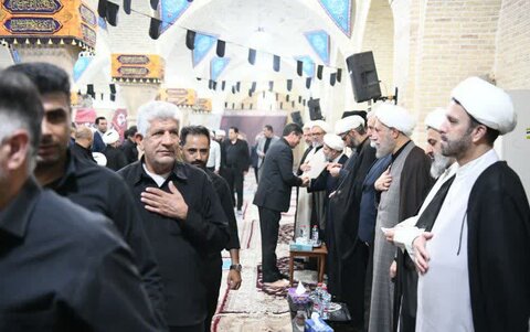 تصاویر| مراسم سوگواری و عزاداری چهارمین روز محرم به میزبانی نماینده ولی فقیه در فارس در مسجد شهدای شیراز