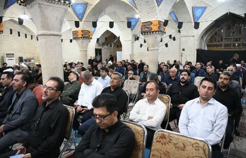 تصاویر| مراسم سوگواری و عزاداری چهارمین روز محرم به میزبانی نماینده ولی فقیه در فارس در مسجد شهدای شیراز