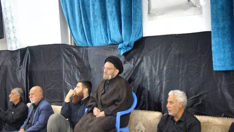 تصاویر مراسم عزاداری پنجمین شب از ماه محرم در حسینیه ثارالله سپاه ناحیه خرم آباد