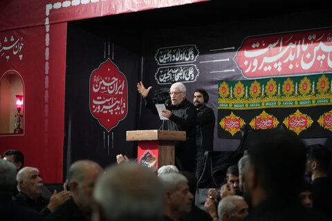 تصاویر مراسم عزاداری پنجمین شب از ماه محرم در حسینیه ثارالله سپاه ناحیه خرم آباد
