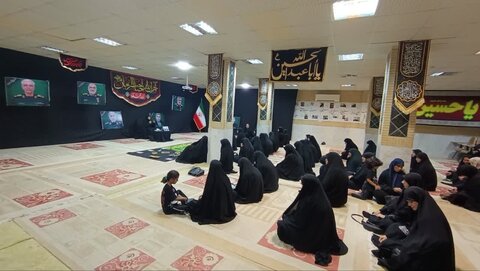 مراسم بزرگداشت شهدای والا مقام مدافع ایران اسلامی در مدرسه علمیه فاطمه الزهرا (س) کنگان