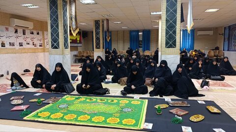 مراسم بزرگداشت شهدای والا مقام مدافع ایران اسلامی در مدرسه علمیه فاطمه الزهرا (س) کنگان