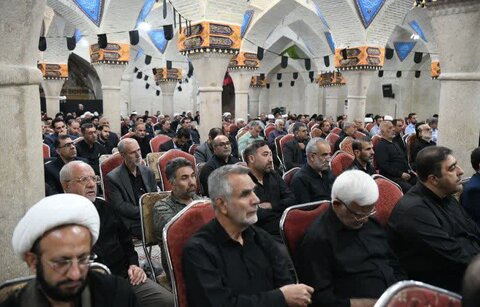 تصاویر| حضور نوجوانان و هیئت عزاداری حضرت علی اکبر(ع) قشقایی ها در مراسم عزاداری به میزبانی نماینده ولی فقیه در فارس