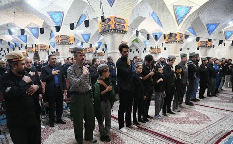 تصاویر| حضور نوجوانان و هیئت عزاداری حضرت علی اکبر(ع) قشقایی ها در مراسم عزاداری به میزبانی نماینده ولی فقیه در فارس